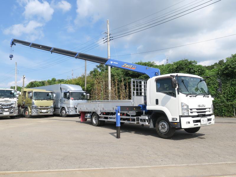 令和3年7月 いすゞ 増ﾄﾝ 2RG-FTR90U2 クレーンの写真